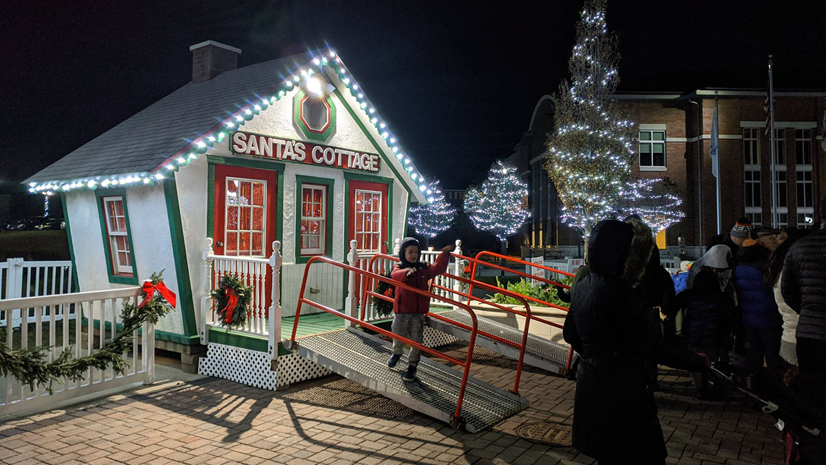 Santa's Cottage in Mundelein